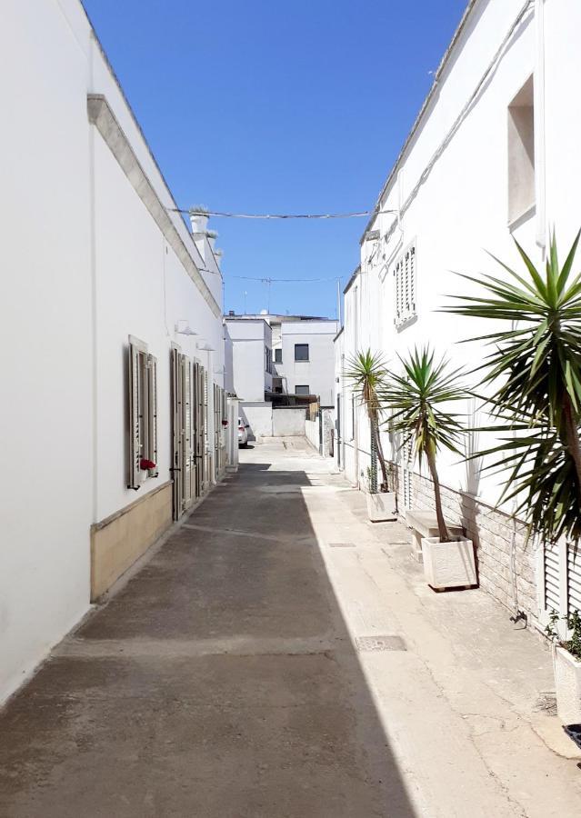 מרטאנו Corte Sant'Antonio Rooms מראה חיצוני תמונה